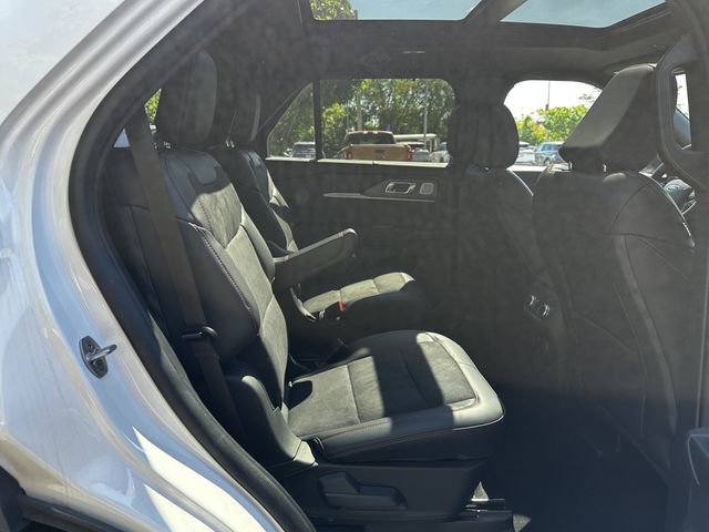 Certified 2025 Ford Explorer ST AWD/4WD image 38