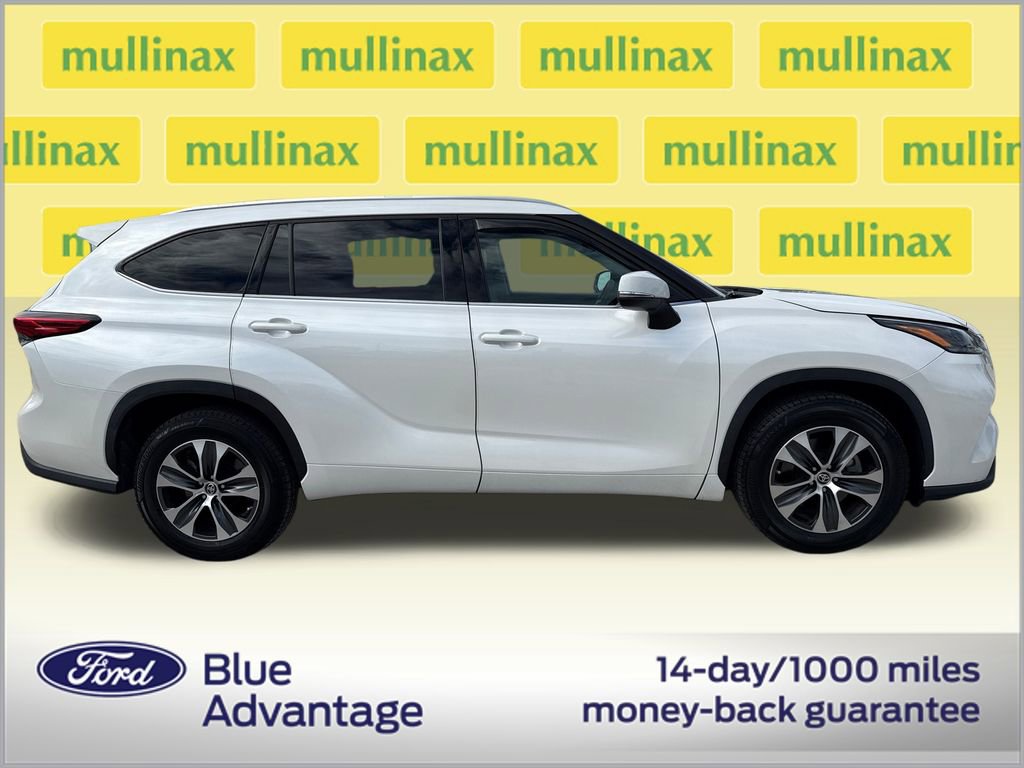 Used 2021 Toyota Highlander XLE video 2