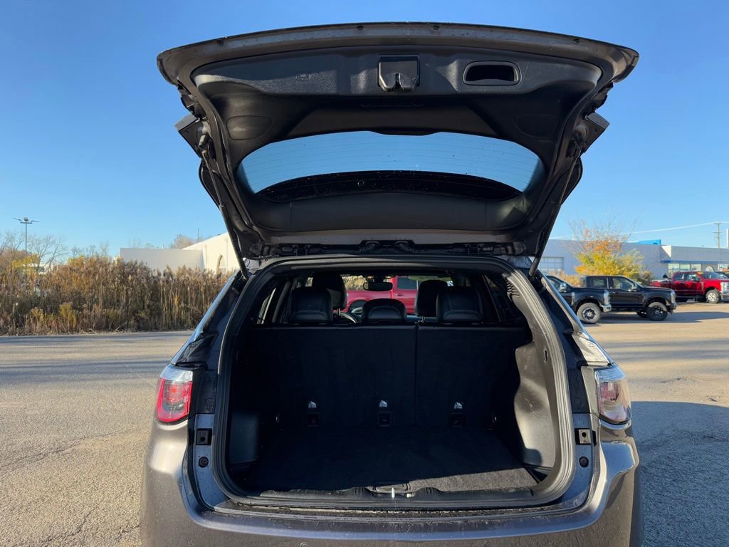 Used 2024 Jeep Compass Limited image 23