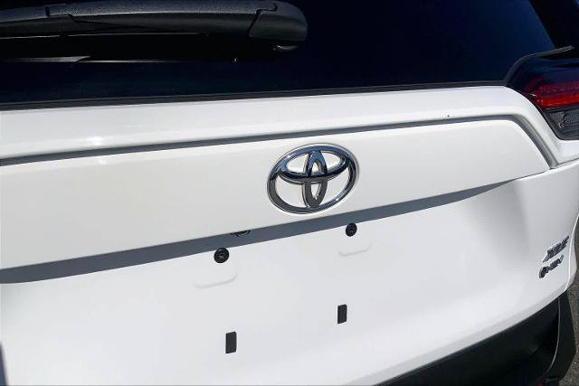 Used 2025 Toyota RAV4 XLE AWD/4WD image 10