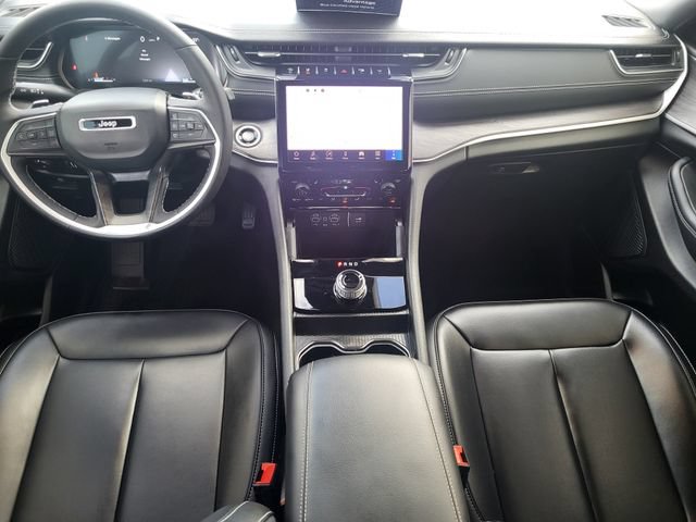 Used 2025 Jeep Grand Cherokee L Limited w/ Black Appearance Package RWD image 26