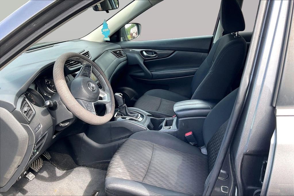Used 2017 Nissan Rogue SV w/ Midnight Edition Package FWD image 21