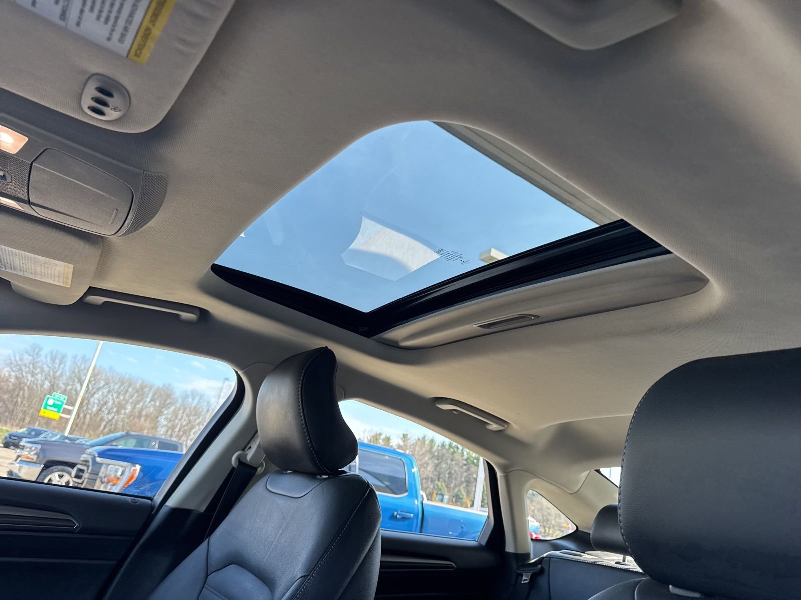 Certified 2018 Ford Fusion SE w/ Fusion SE Technology Package image 23