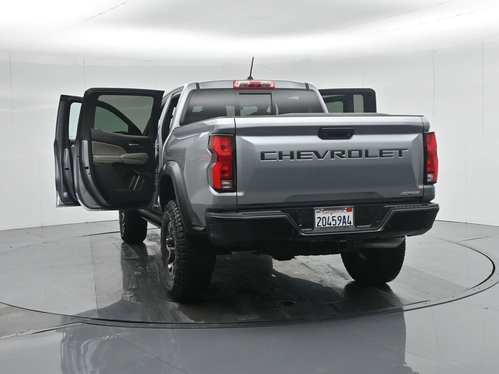 Used 2024 Chevrolet Colorado ZR2 w/ Technology Package image 36