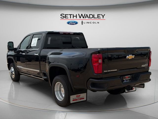 Used 2024 Chevrolet Silverado 3500 High Country w/ High Country Premium Package AWD/4WD image 5