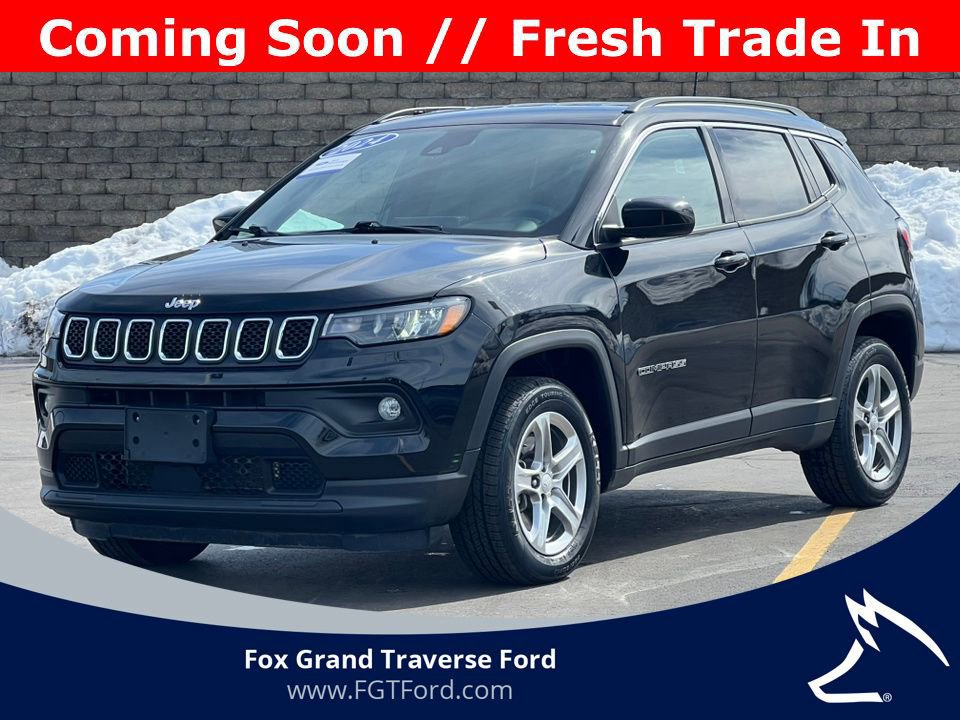 Used 2024 Jeep Compass Latitude AWD/4WD image 6