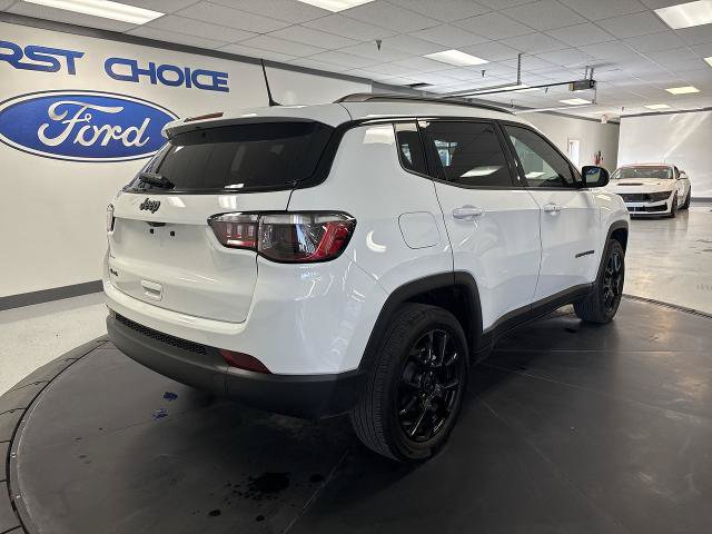 Used 2026 Jeep Compass Latitude AWD/4WD image 8