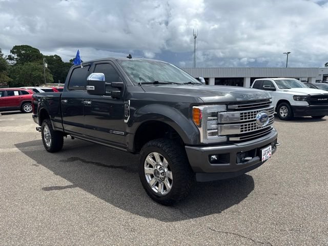 Certified 2019 Ford F350 Platinum w/ Platinum Ultimate Package AWD/4WD image 2