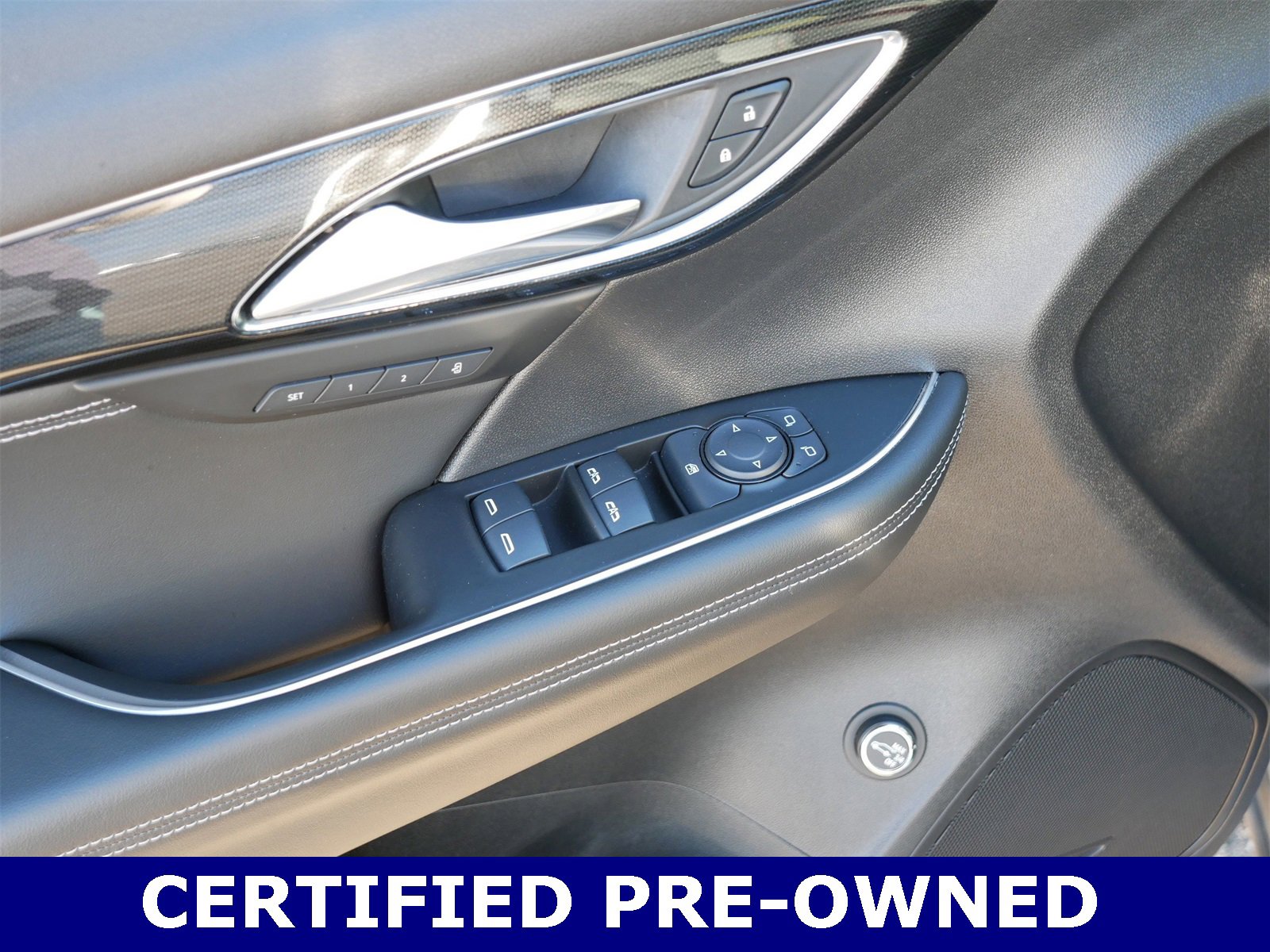 Used 2023 Buick Envision Essence w/ Sport Touring Package image 14