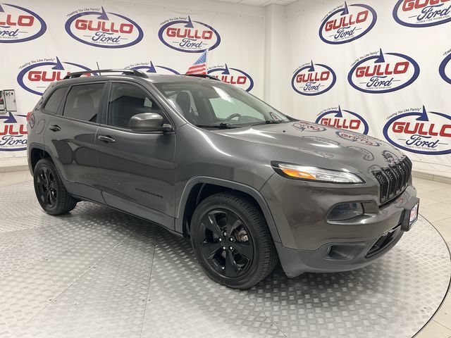 Used 2018 Jeep Cherokee Latitude w/ Altitude Package