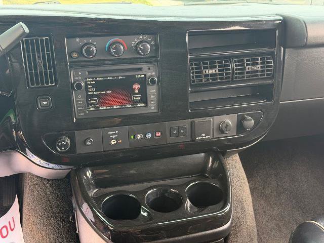 Used 2019 GMC Savana 2500 Extended w/ Enhanced Convenience Package RWD image 22