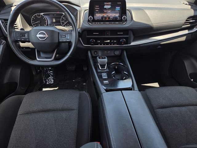 Used 2025 Nissan Rogue SV FWD image 8
