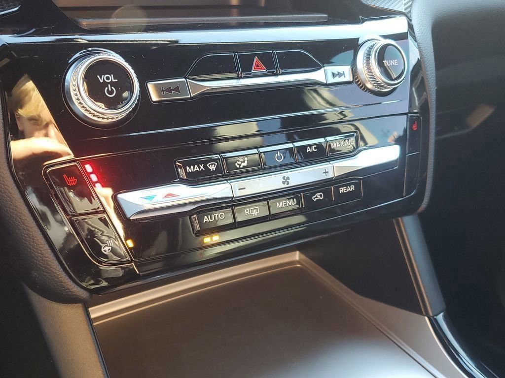 Certified 2023 Ford Explorer ST-Line w/ Class IV Trailer Tow Package image 30