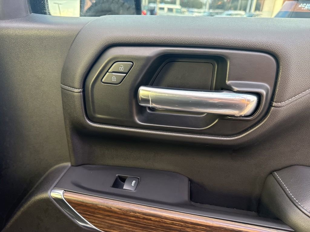 Used 2020 Chevrolet Silverado 1500 High Country image 36