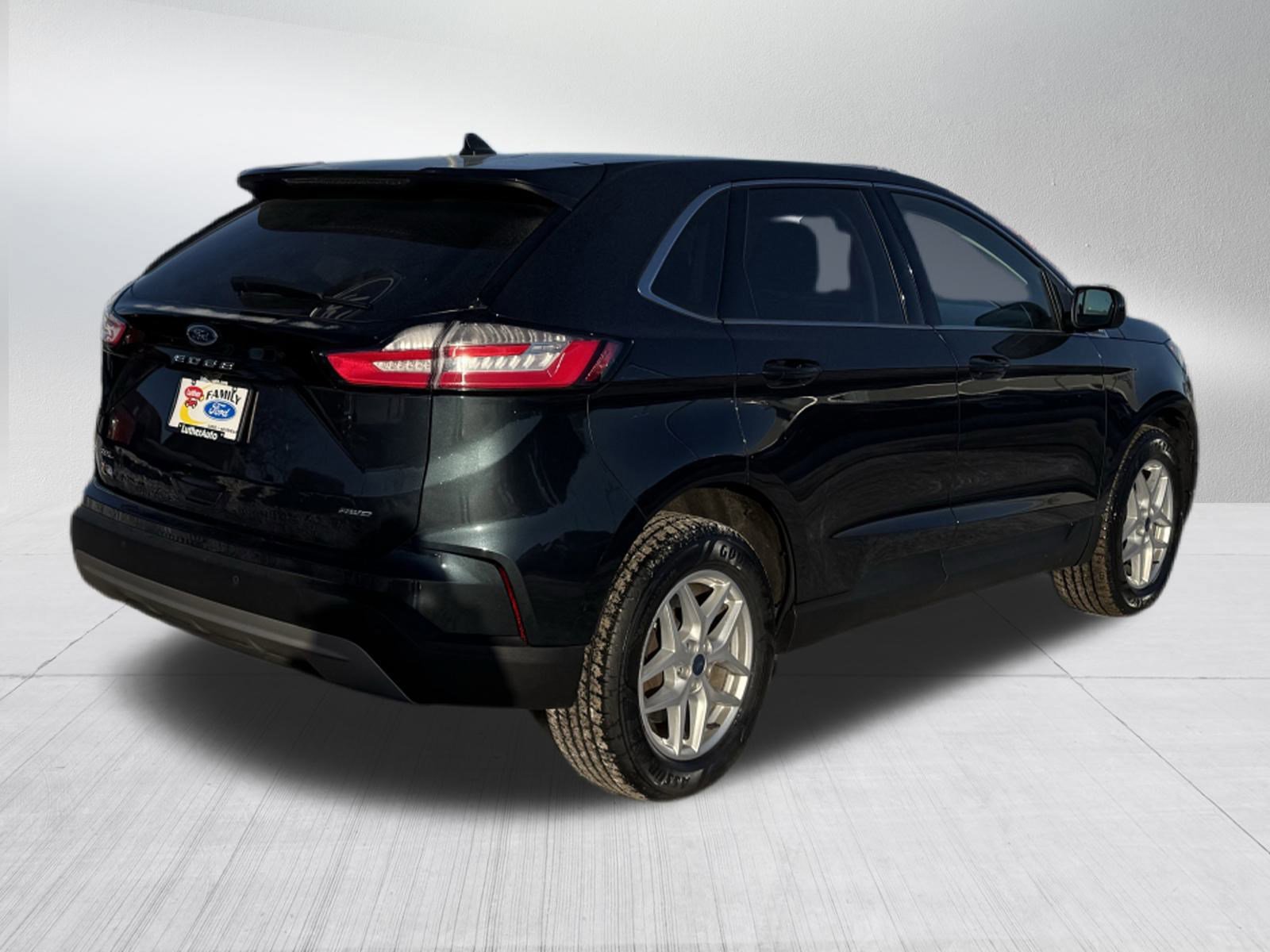 Certified 2022 Ford Edge SEL w/ Convenience Package image 5