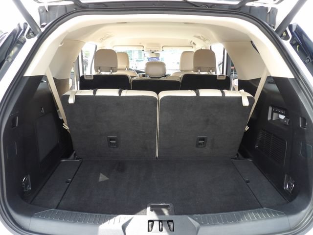 Certified 2020 Ford Explorer Limited RWD image 30