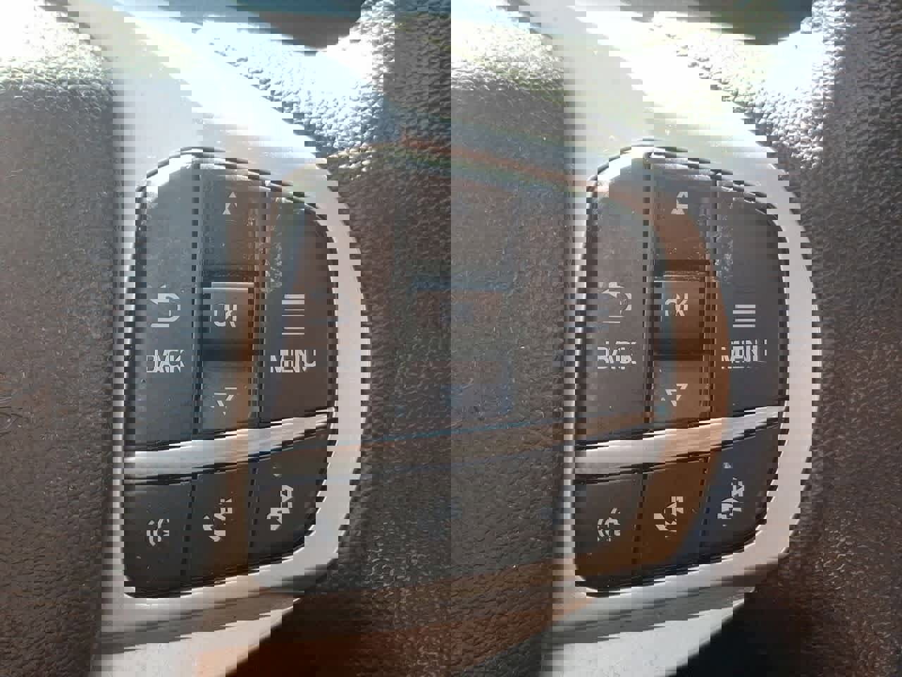 Certified 2023 Ford Explorer XLT image 24