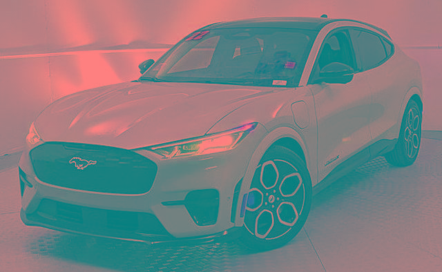 Certified 2022 Ford Mustang Mach-E GT image 6