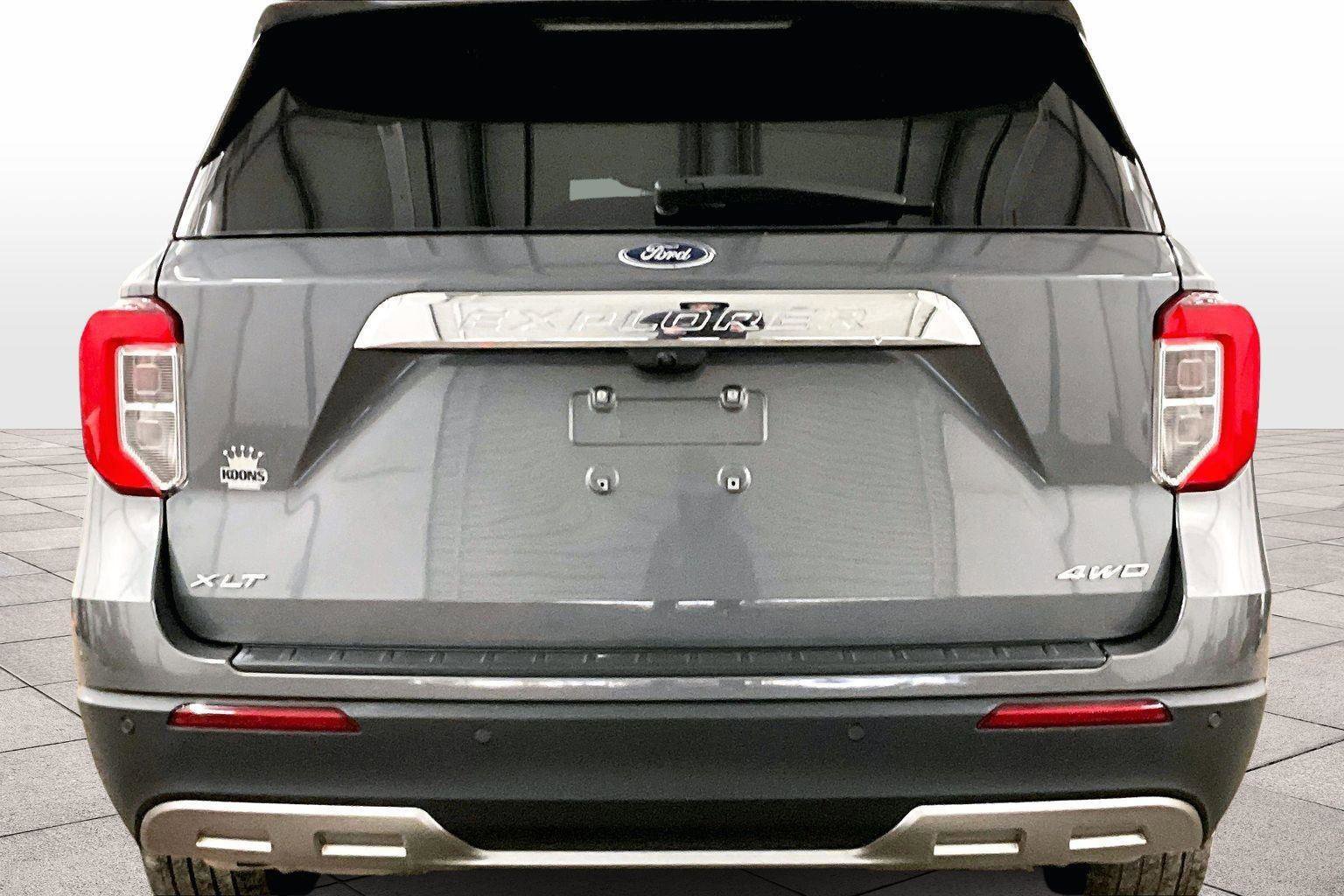 Certified 2022 Ford Explorer XLT w/ Equipment Group 202A image 2