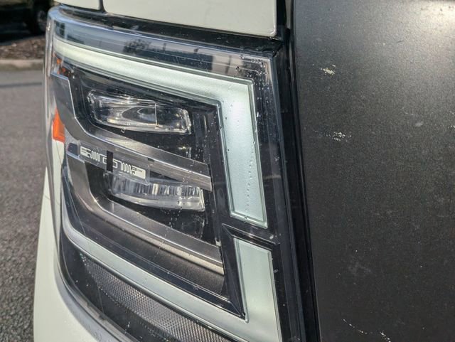 Used 2023 Nissan Titan PRO-4X image 10