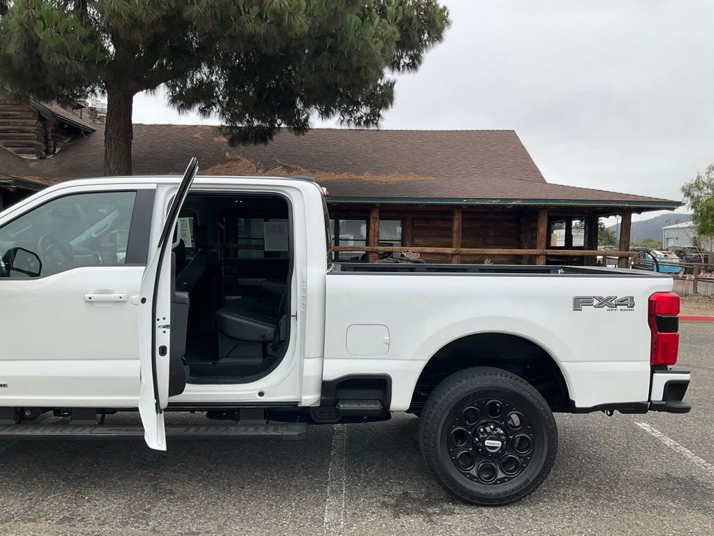 Certified 2025 Ford F350 Lariat w/ Black Appearance Package image 65
