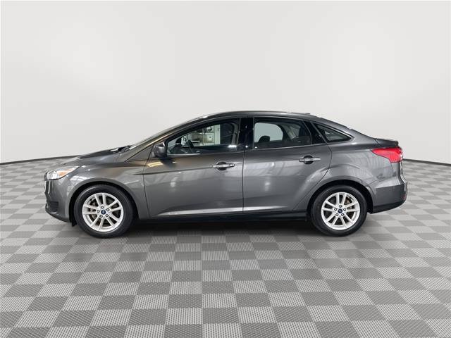 Certified 2018 Ford Focus SE FWD image 2