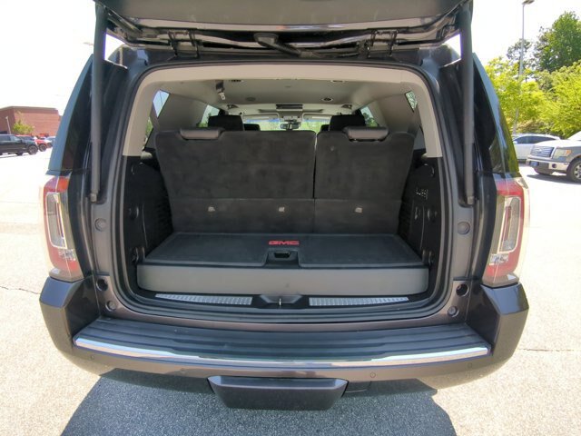 Used 2018 GMC Yukon Denali w/ Denali Ultimate Package AWD/4WD image 34