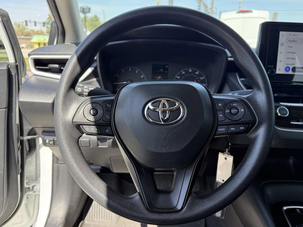 Used 2023 Toyota Corolla LE image 18