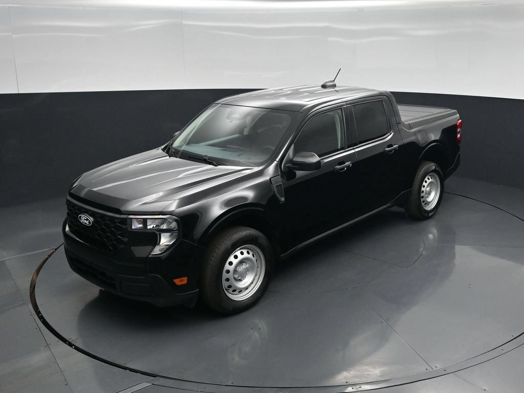 Certified 2025 Ford Maverick XL FWD image 30
