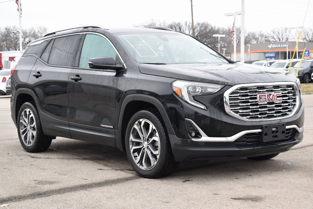 Used 2021 GMC Terrain SLT image 3
