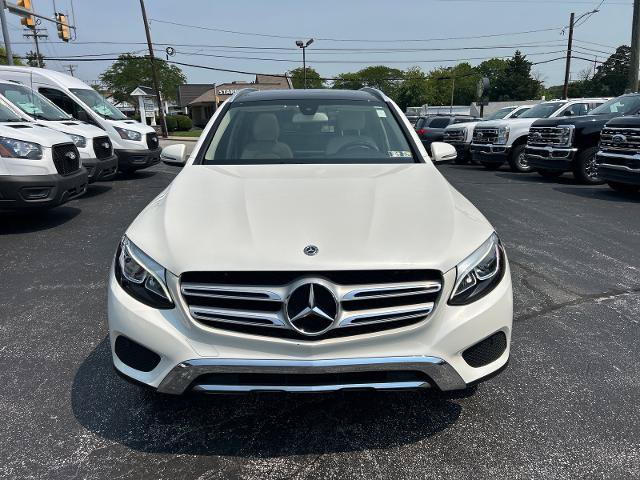 Used 2018 Mercedes-Benz GLC 300 4MATIC image 2