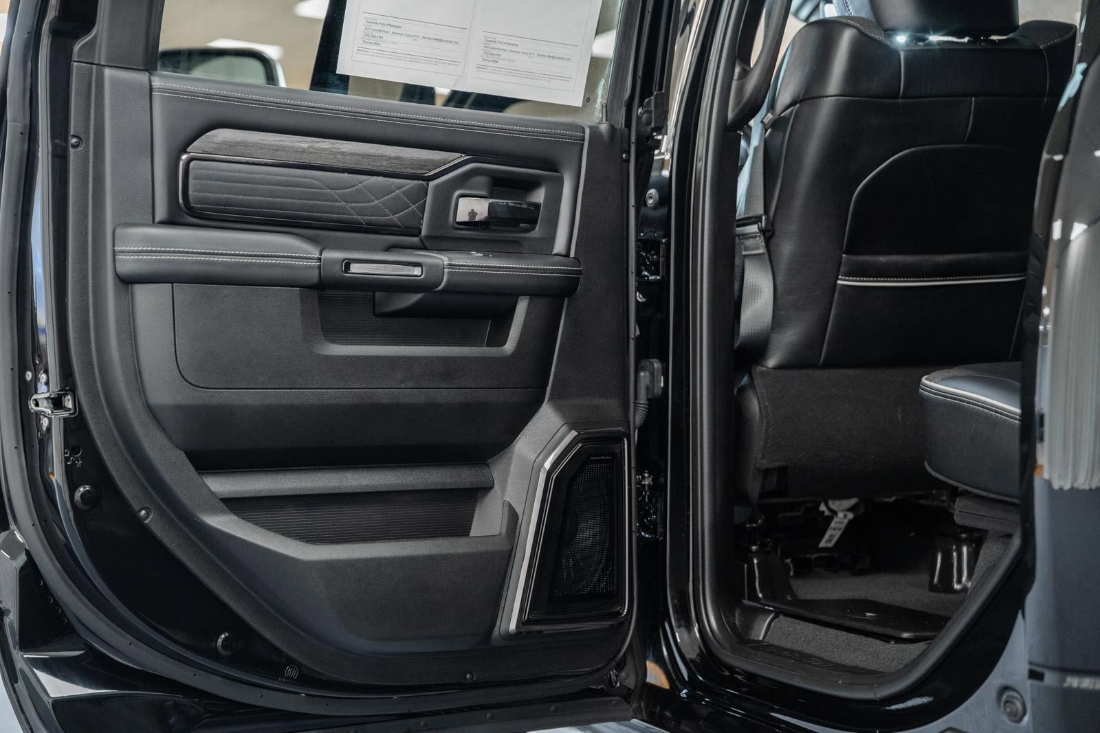 Used 2025 RAM 2500 Limited AWD/4WD image 48