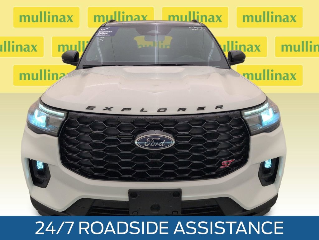 Certified 2025 Ford Explorer ST w/ Sun And Sound Package AWD/4WD image 14