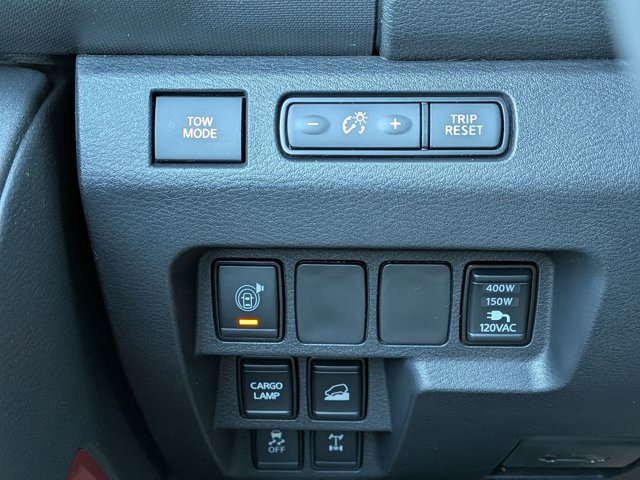 Used 2023 Nissan Frontier PRO-4X w/ Pro-4X Premium Package image 19