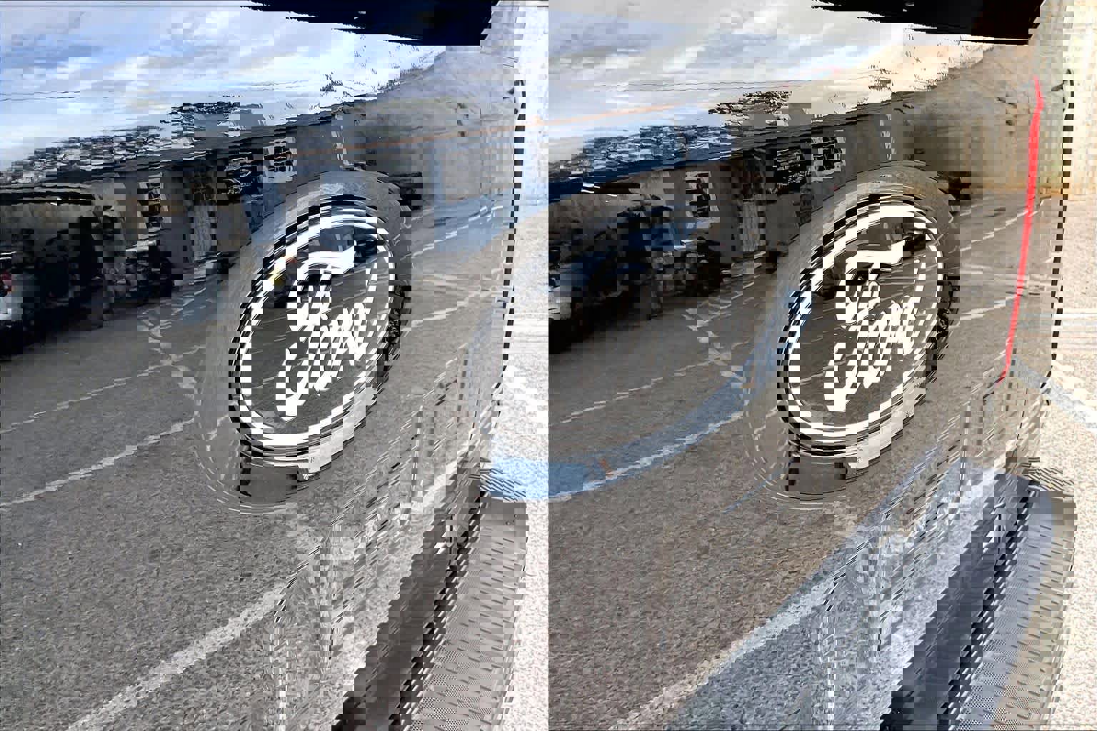 Certified 2025 Ford F150 Lariat w/ Equipment Group 502A High image 33