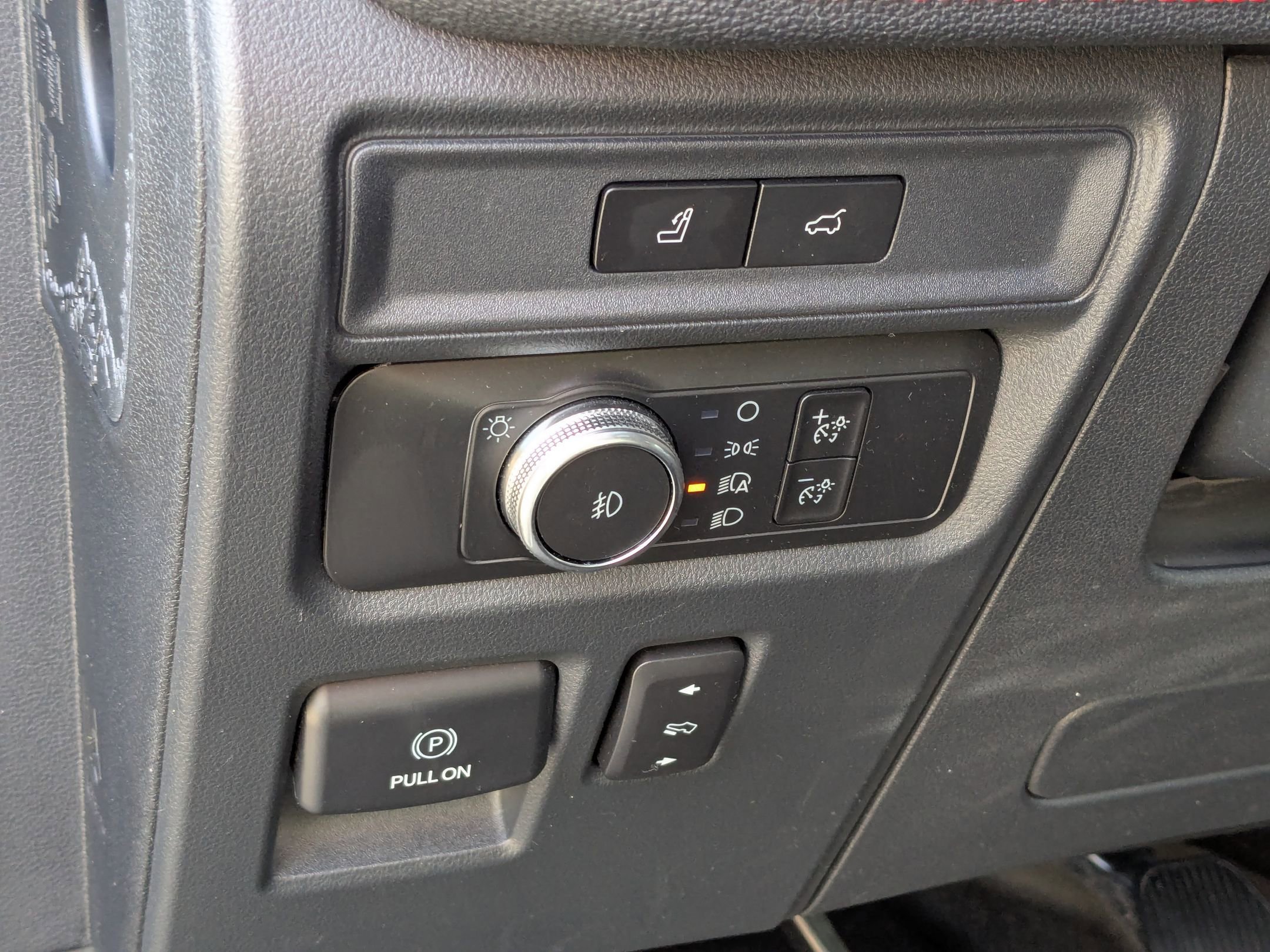 Certified 2022 Ford Expedition Limited image 18