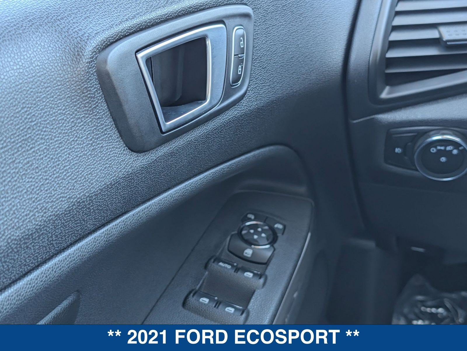 Certified 2021 Ford EcoSport Titanium image 22