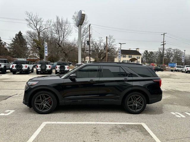 Certified 2025 Ford Explorer ST w/ Sun And Sound Package image 6