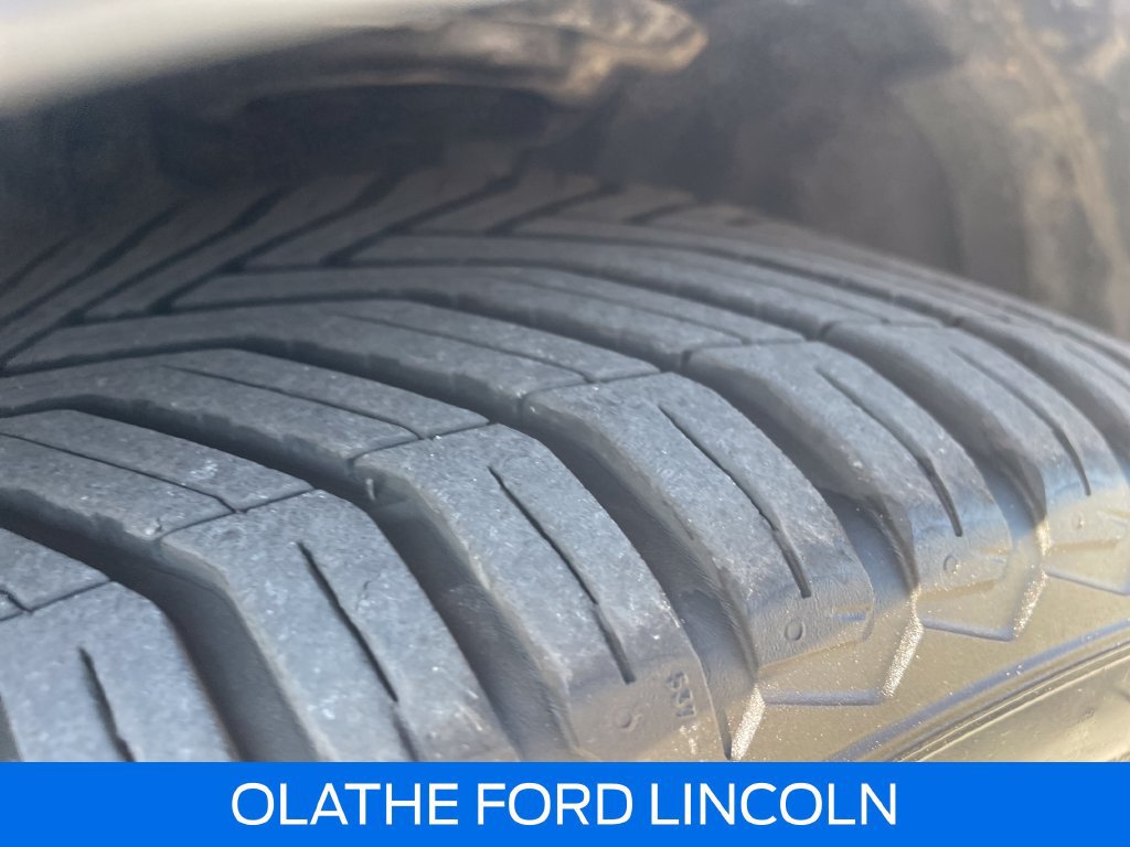 Used 2019 Toyota Avalon Limited FWD image 27