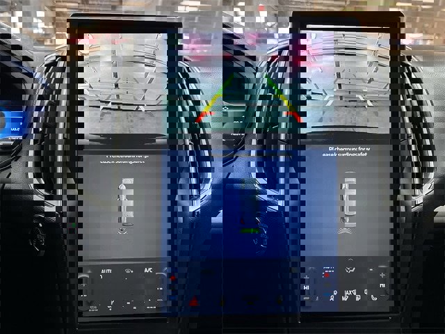 Certified 2023 Ford Edge SEL image 9