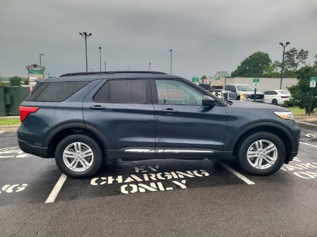 Certified 2024 Ford Explorer XLT AWD/4WD image 4