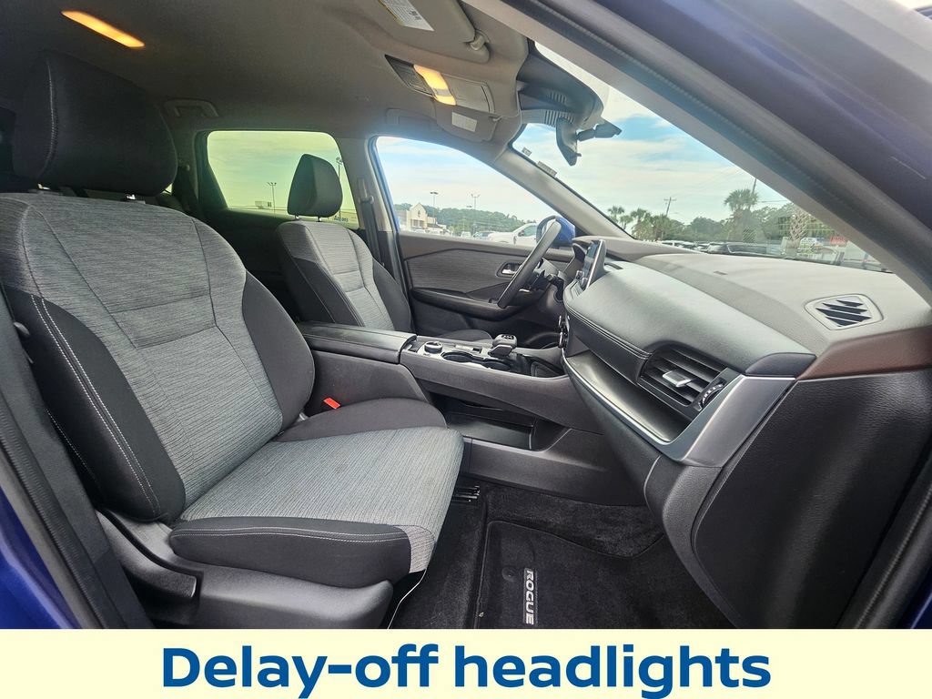 Used 2023 Nissan Rogue SV AWD/4WD image 26