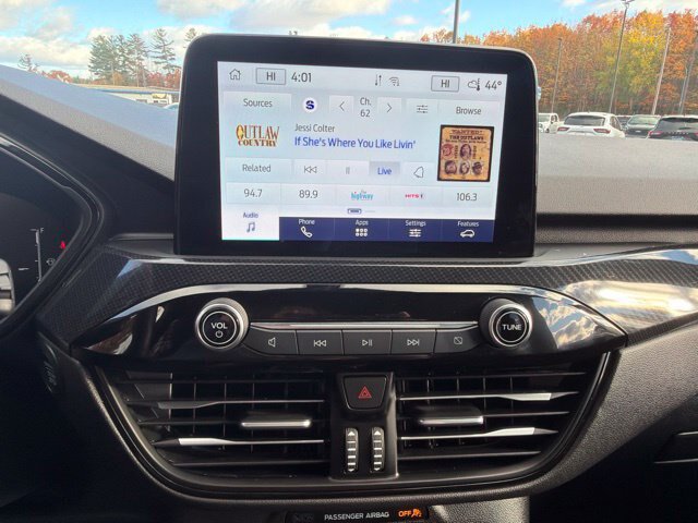 Certified 2025 Ford Escape ST-Line Select AWD/4WD image 23