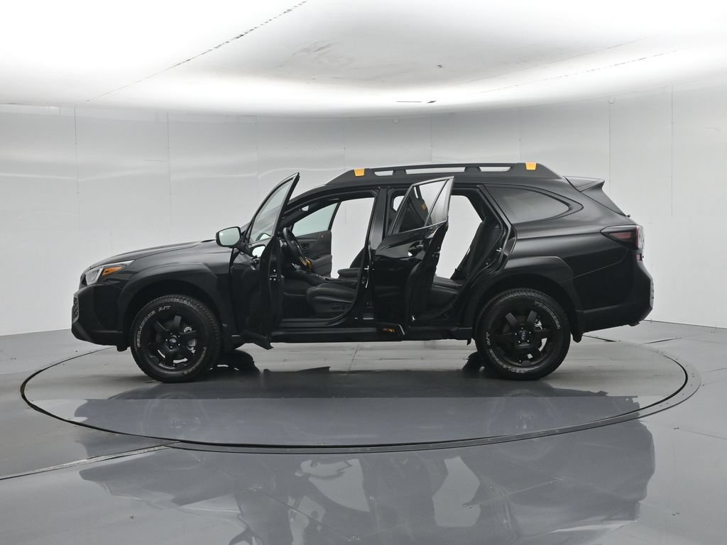 Used 2025 Subaru Outback Wilderness AWD/4WD image 40