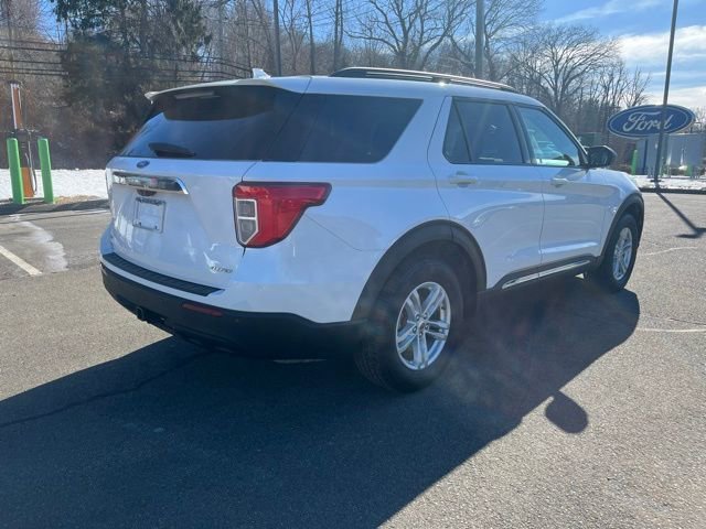 Certified 2022 Ford Explorer XLT w/ Class IV Trailer Tow Package image 5
