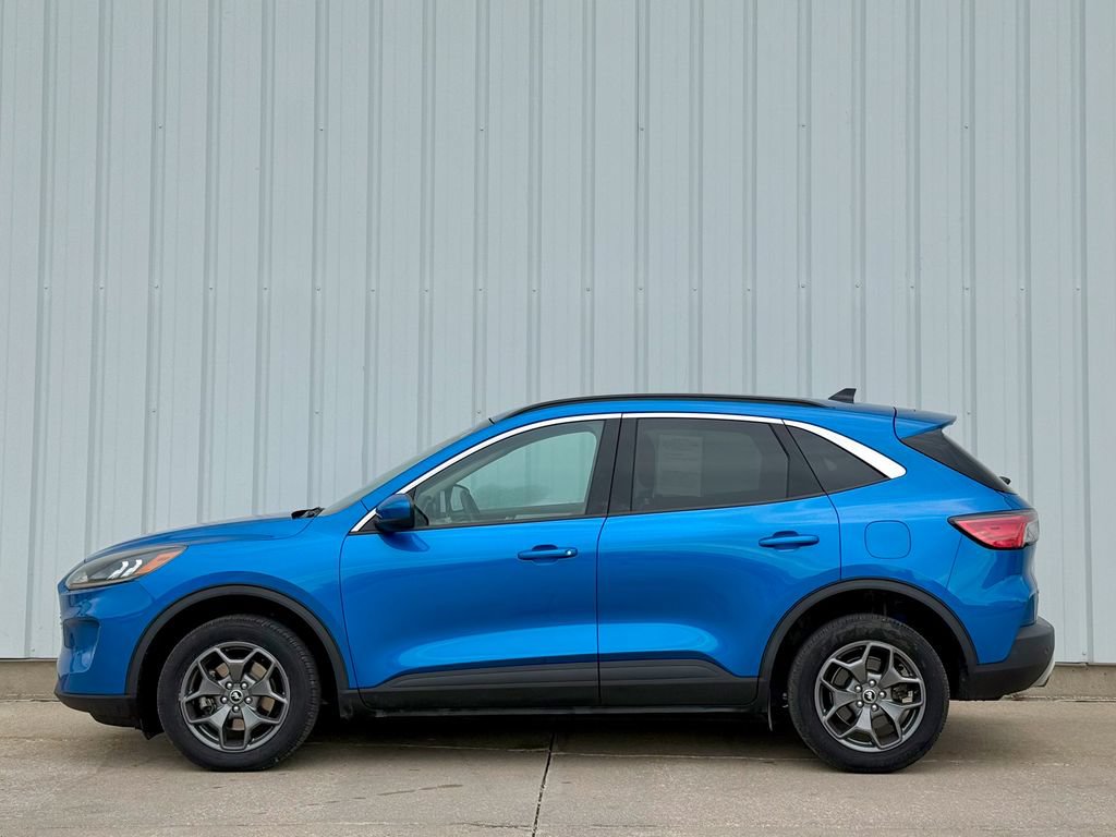 Certified 2020 Ford Escape SEL AWD/4WD image 3