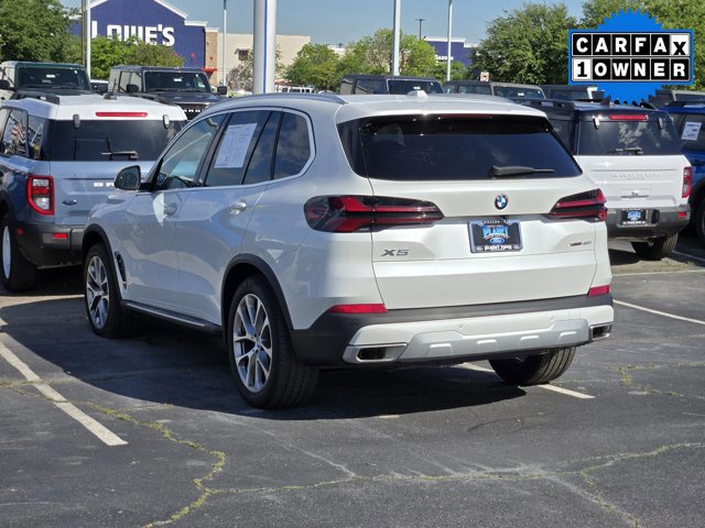 Used 2025 BMW X5 xDrive40i AWD/4WD image 3