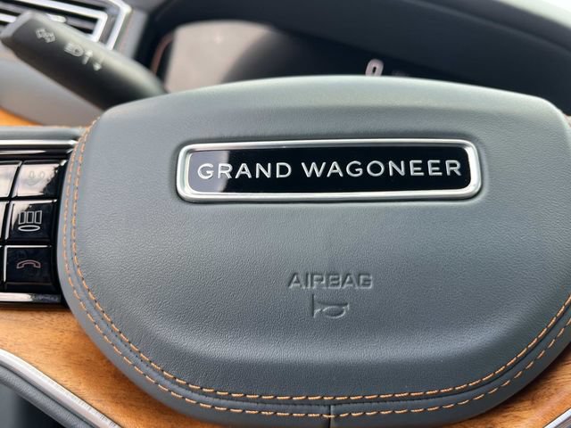 Used 2022 Jeep Grand Wagoneer Series II AWD/4WD image 39
