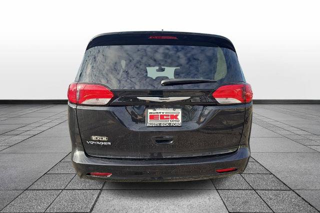 Used 2024 Chrysler Voyager LX FWD image 6
