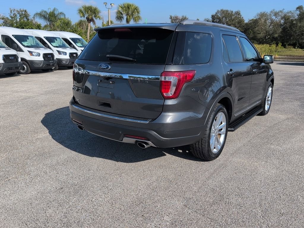 Certified 2018 Ford Explorer XLT w/ Equipment Group 202A image 3